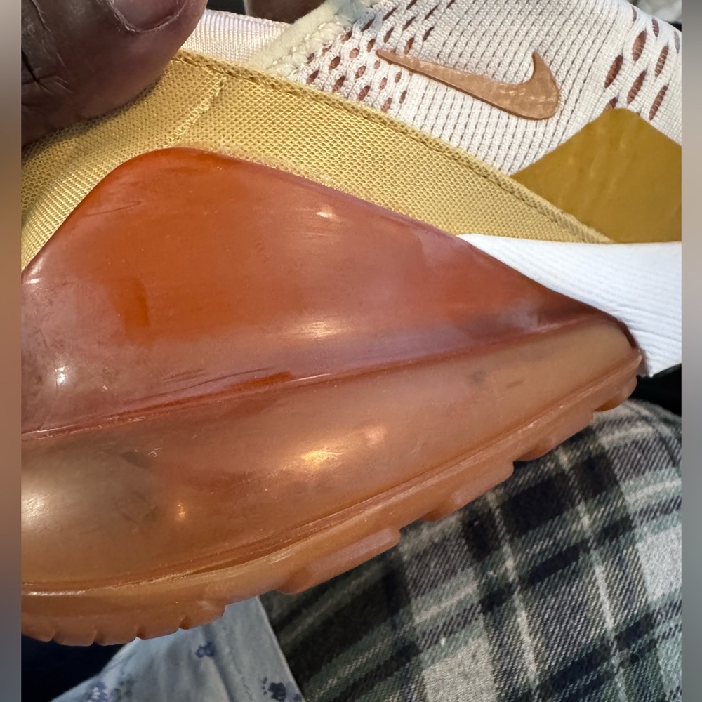 Nike Air Max 270 Pink and Gold Sneakers - Picture 15 of 15